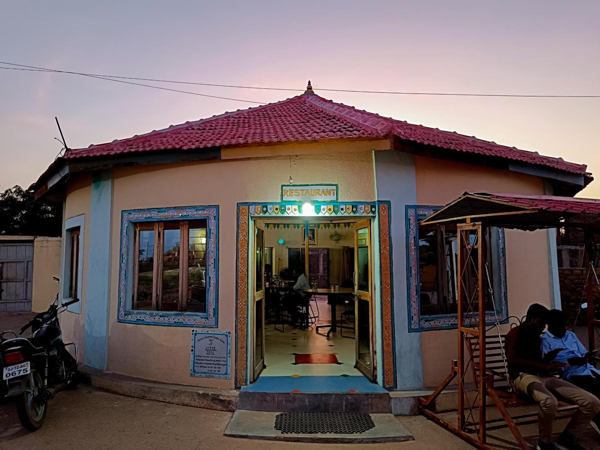Dholavira Tourism Resort Esterno foto