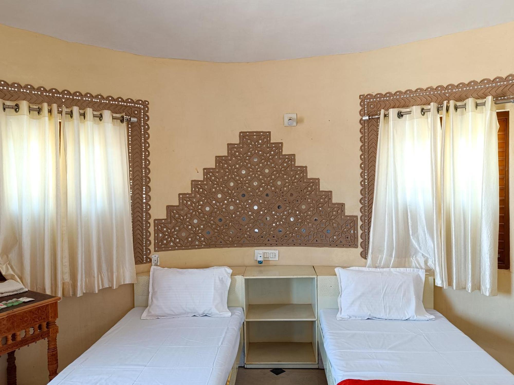 Dholavira Tourism Resort Esterno foto